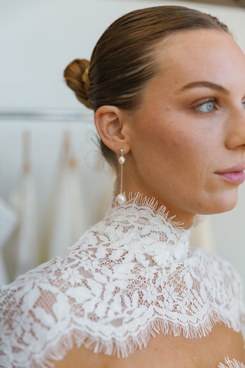 Cinq- Stacked Pearl Earring