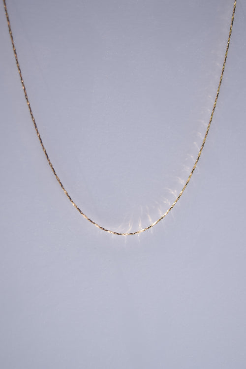 Mari- Dainty Twisted Rope Chain