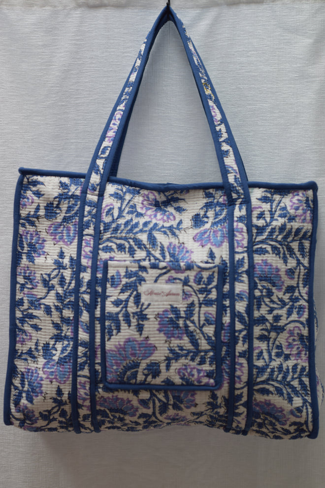 NAVY FLORAL TOTE