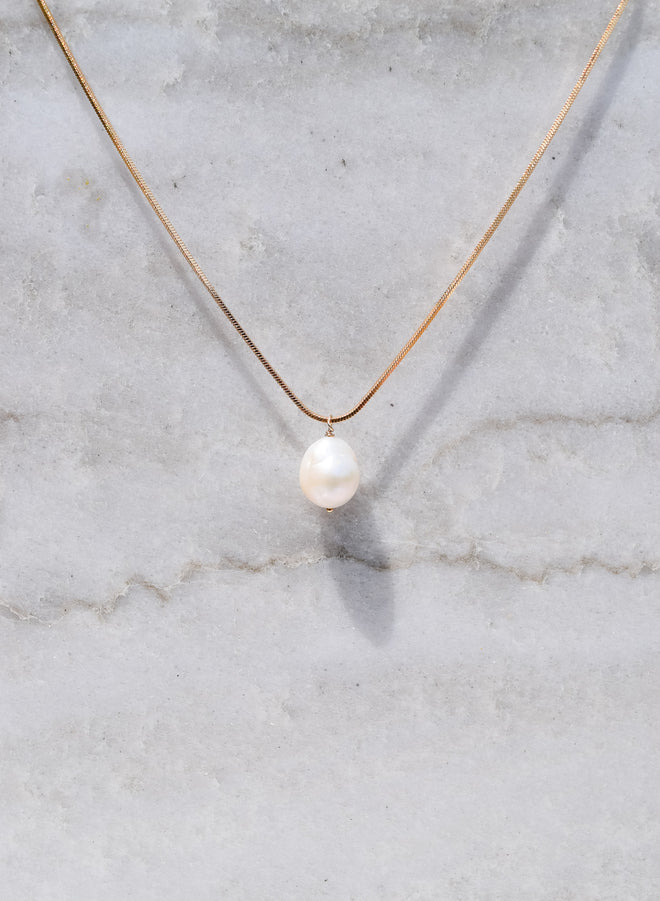 Peony- Pearl Drop Chain