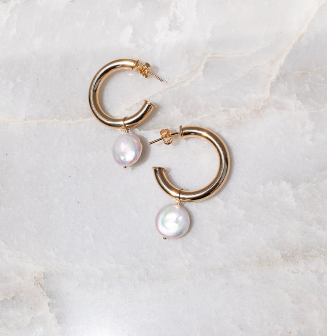 Maisy- Chunky Coin Pearl Hoops