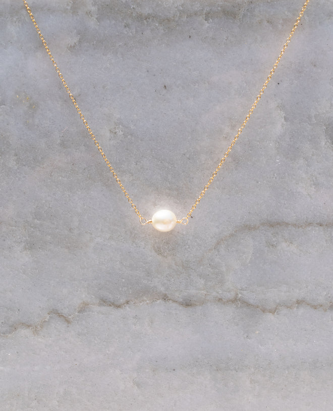 Valerie- Floating Pearl Necklace