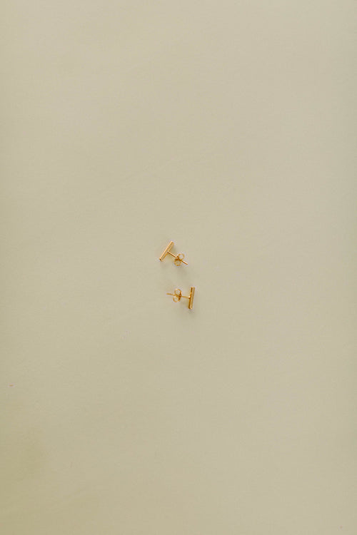Dainty Bar Studs