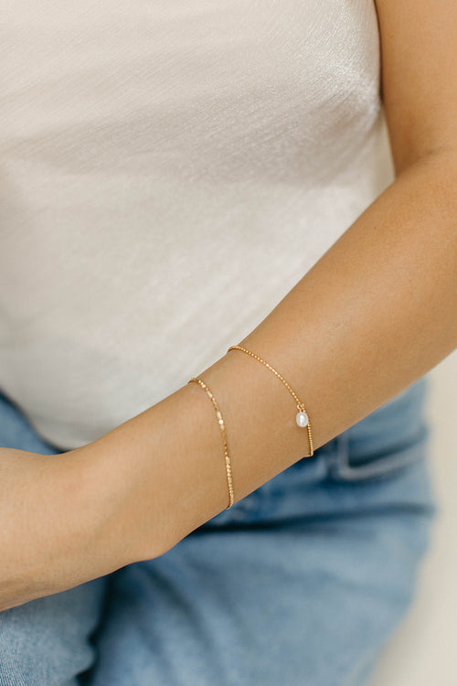 Rida- Dainty 1mm dotted Bracelet
