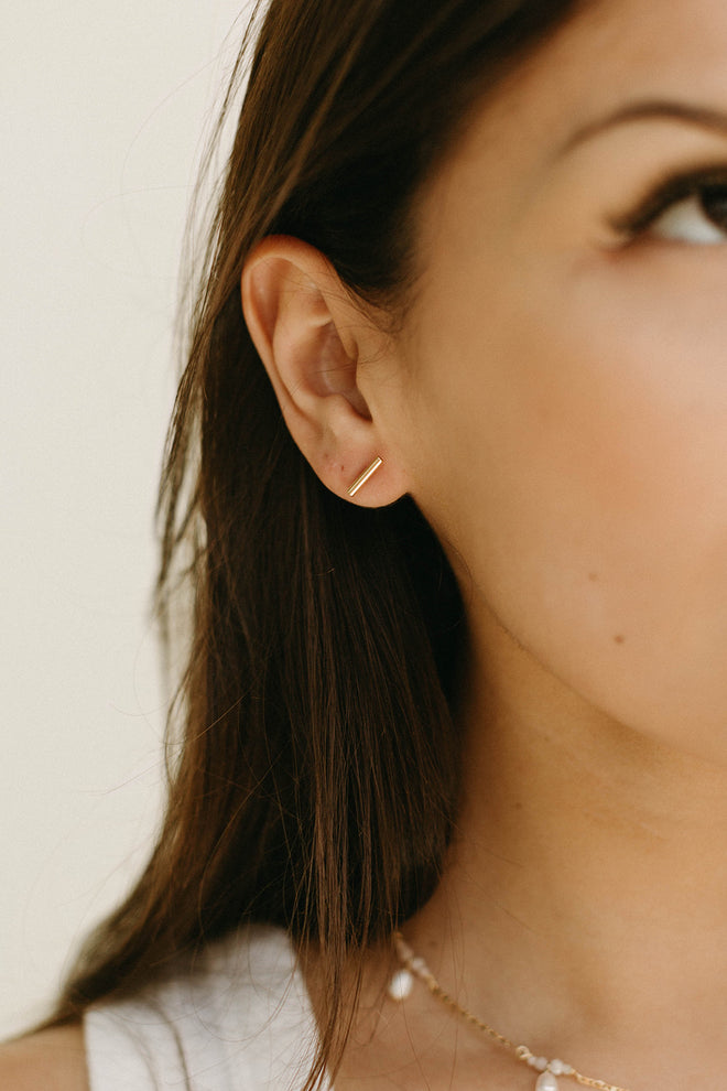 Dainty Bar Studs