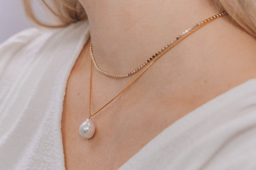 Vinnie- Dotted Sparkle Necklace