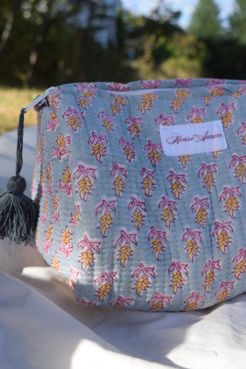 TURQUOISE PINK COSMETICS CASE