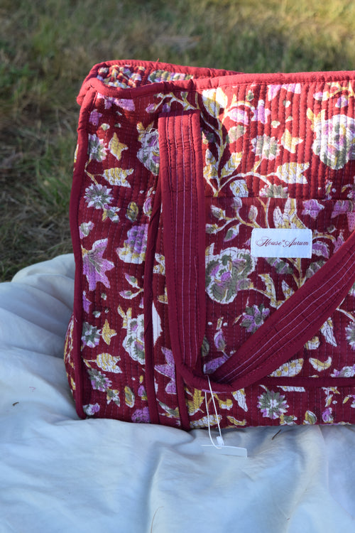 BURGUNDY FLORAL TOTE
