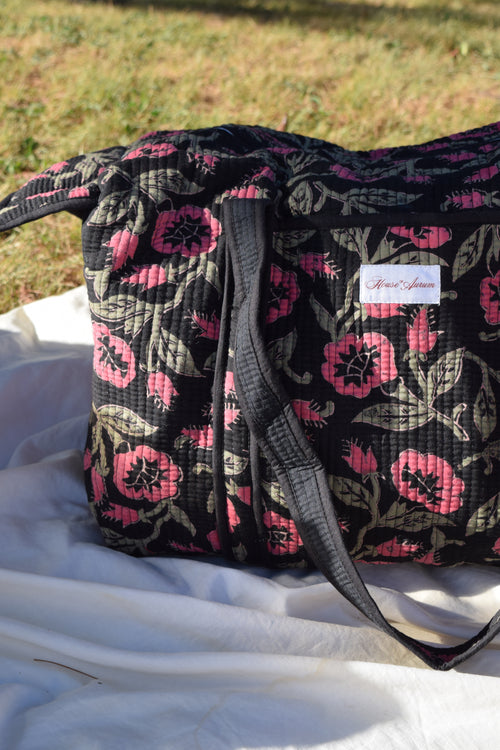 BLACK PINK DUFFLE