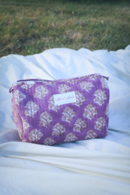 PLUM COSMETIC CASE