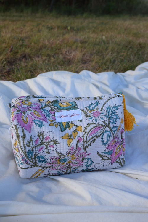 GREEN WHITE PINK FLORAL COSMETIC CASE