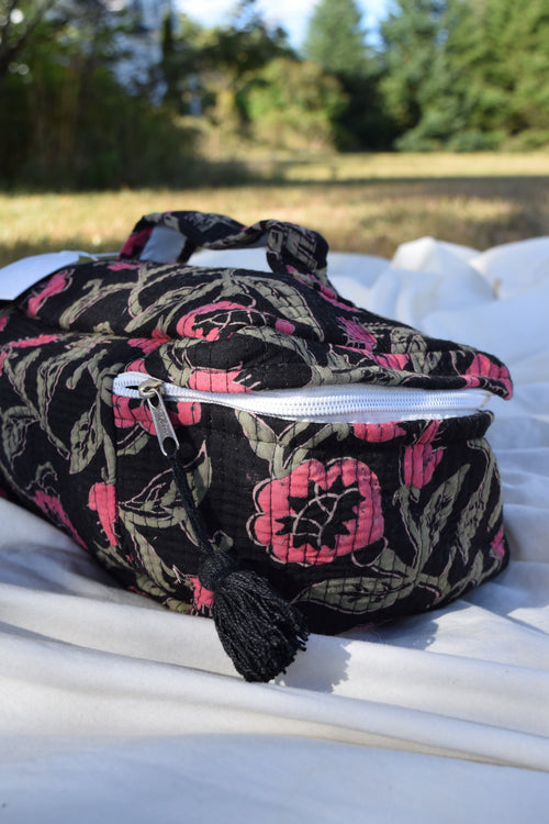 BLACK PINK WHITE VANITY CASE