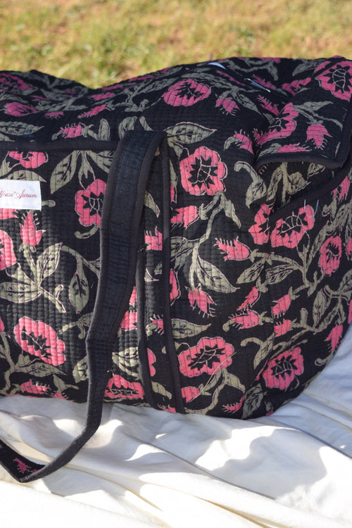 BLACK PINK DUFFLE