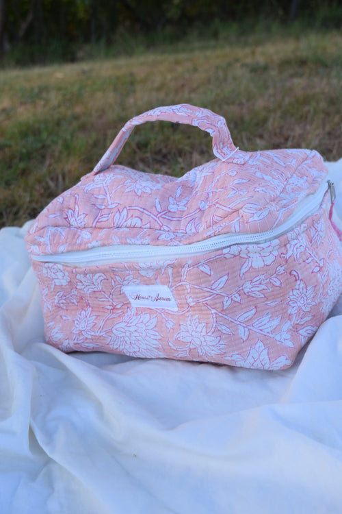 LIGHT PINK VANITY CASE