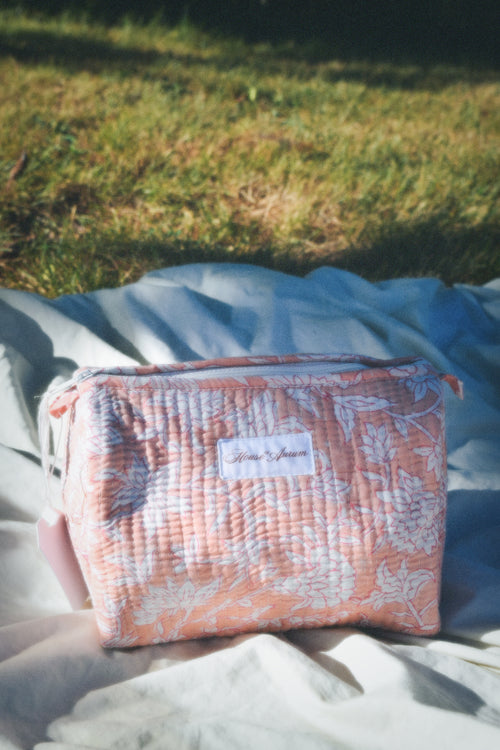 LIGHT PINK COSMETIC CASE