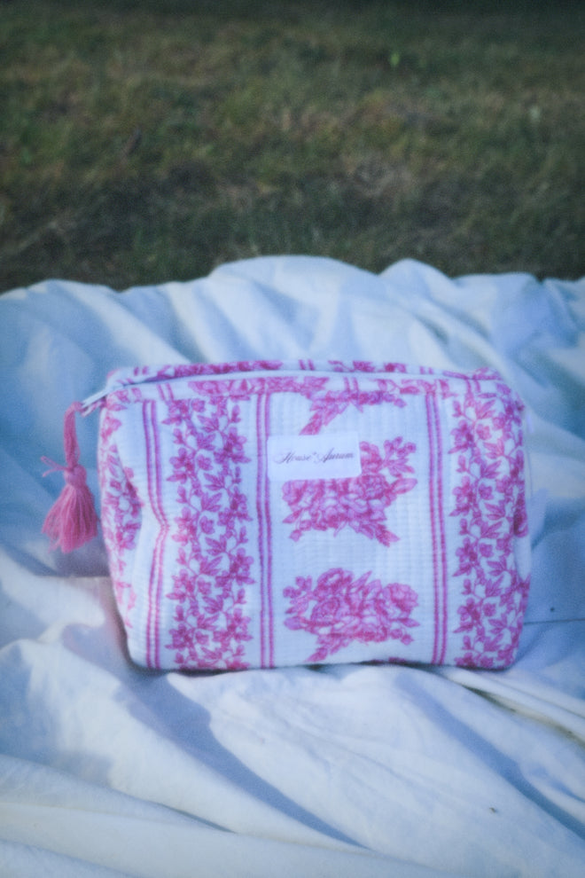 PINK WHITE FLORAL COSMETIC CASE