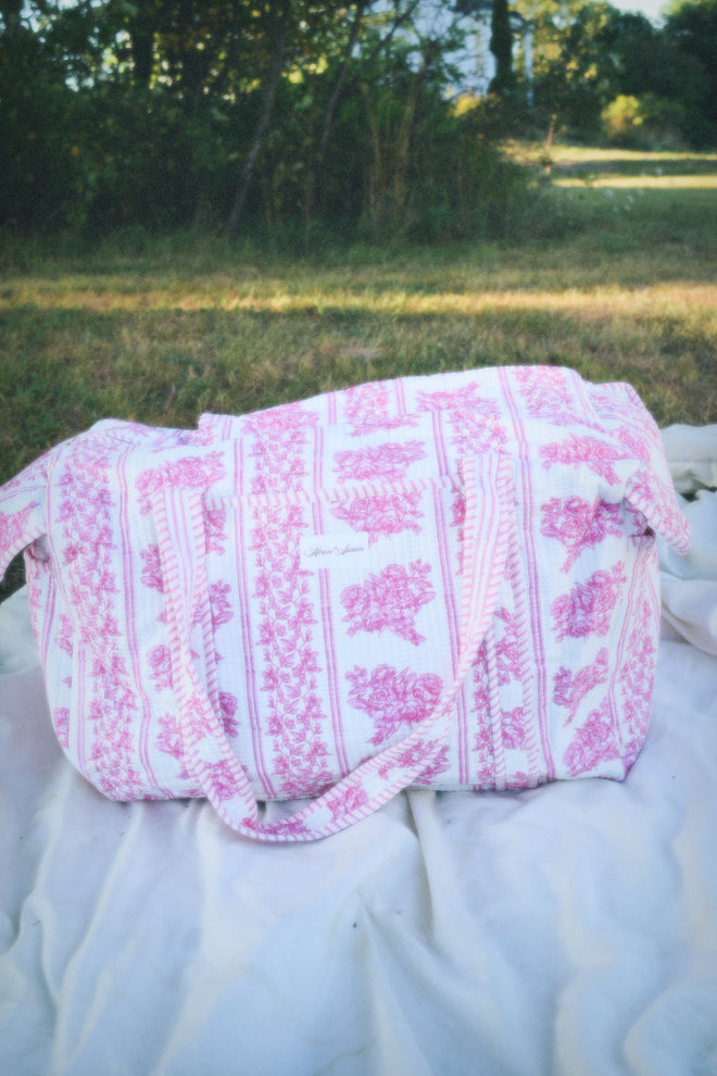 PINK WHITE FLORAL DUFFLE