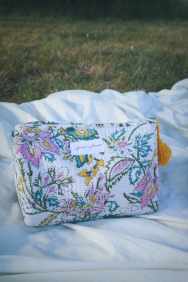GREEN WHITE PINK FLORAL COSMETIC CASE