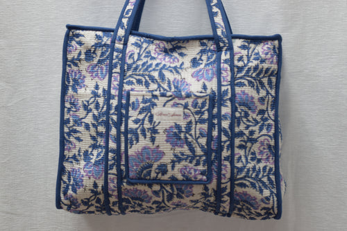 NAVY FLORAL TOTE