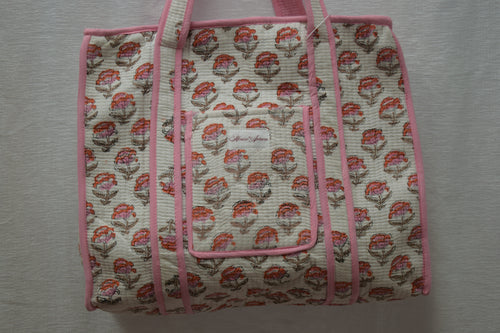 WHITE PINK FLORAL TOTE