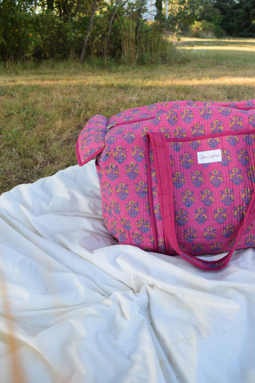 MAGENTA DUFFLE