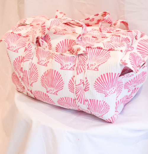 Full Size Quilted Duffle- Pink Shell