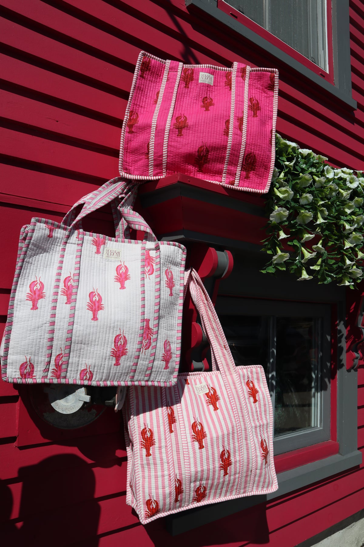 THE VIRAL LOBSTER BAG