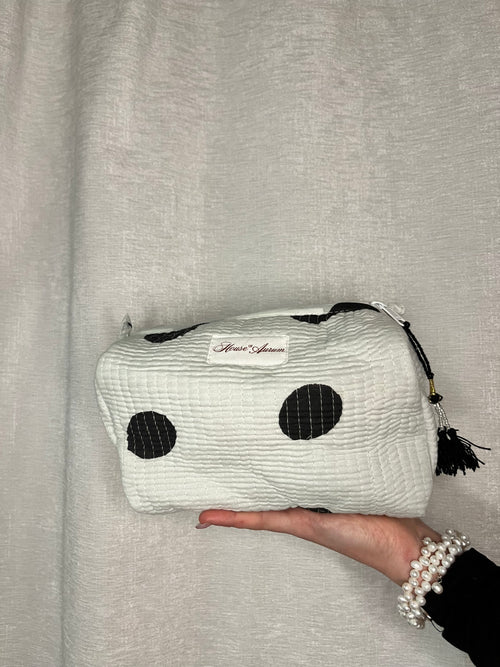 WHITE POLKA-DOT COSMETIC CASE