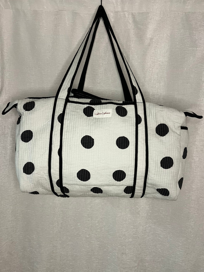 WHITE POLKA-DOT DUFFLE