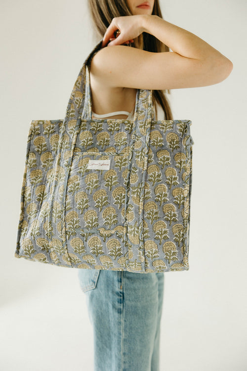 Diamond Quilted Tote- Sky Beige Floral