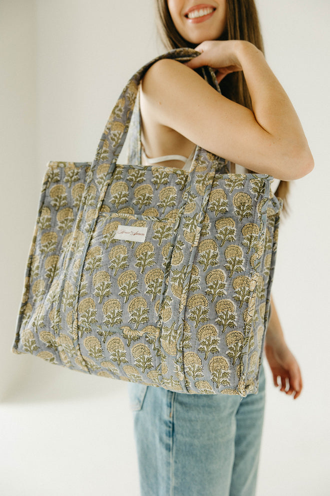 Diamond Quilted Tote- Sky Beige Floral