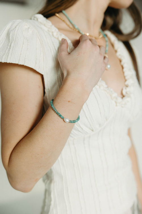 Una- Gemstone Pearl Bracelet