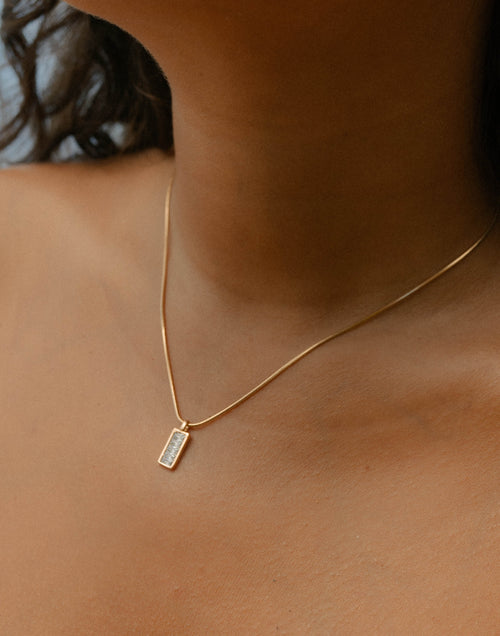 Omao- Cubic Bar Charm Necklace