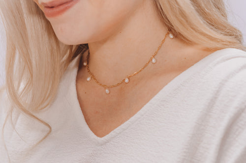 Veera- Pearl Droplet Paperclip Chain