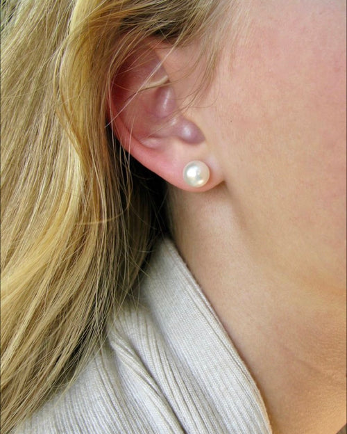 Dallis-Pearl Studs Earrings